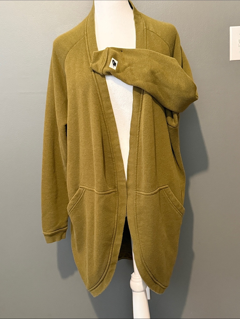 Nike Rally Shop Olive Green Open-Front Women’s Cardigan Jacket